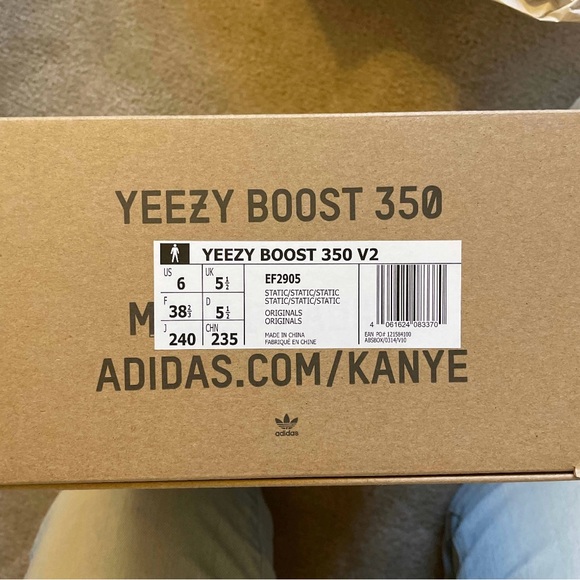 *NEW Adidas Yeezy Boost V2 Static Non-Reflective - Picture 4 of 4